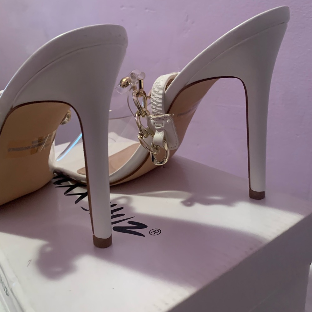 Pumps - Picture 4 of 5